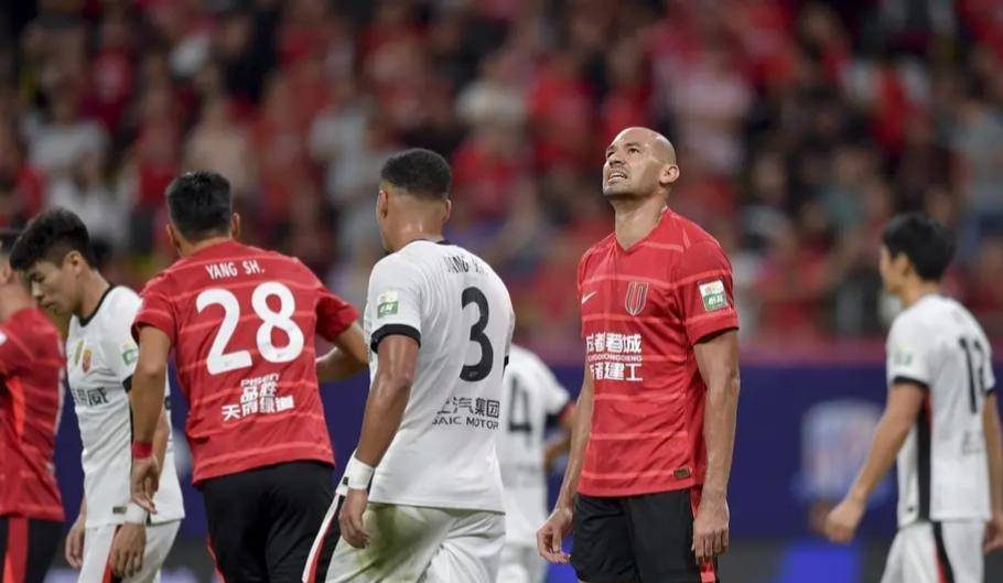 包含今夜成都蓉城门线救险——亚冠节点到来，话题不断，阵容厚度经受考验的词条-mk体育娱乐