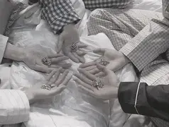 包含K柟F??x焳c?摚的词条